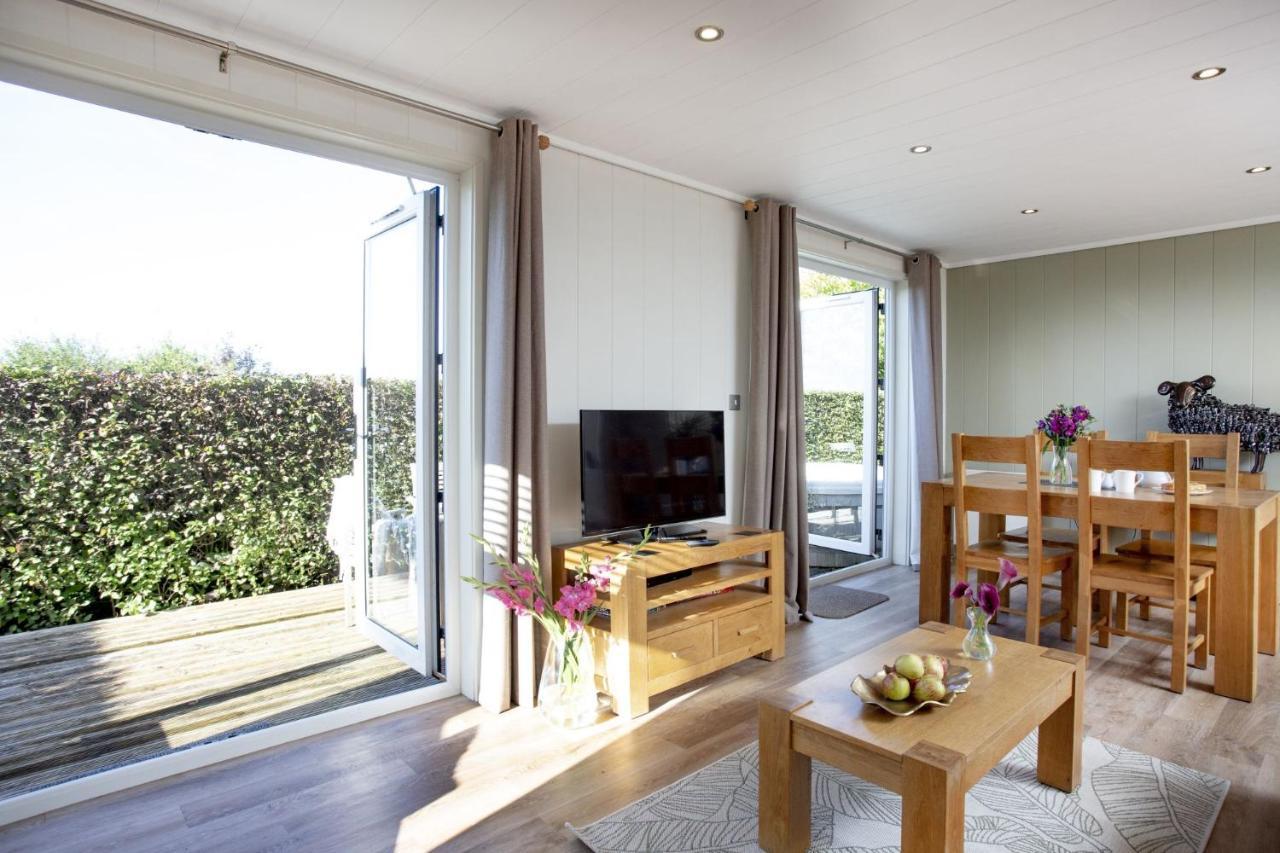Whileaway Lodge, Strawberryfield Park 체다 외부 사진