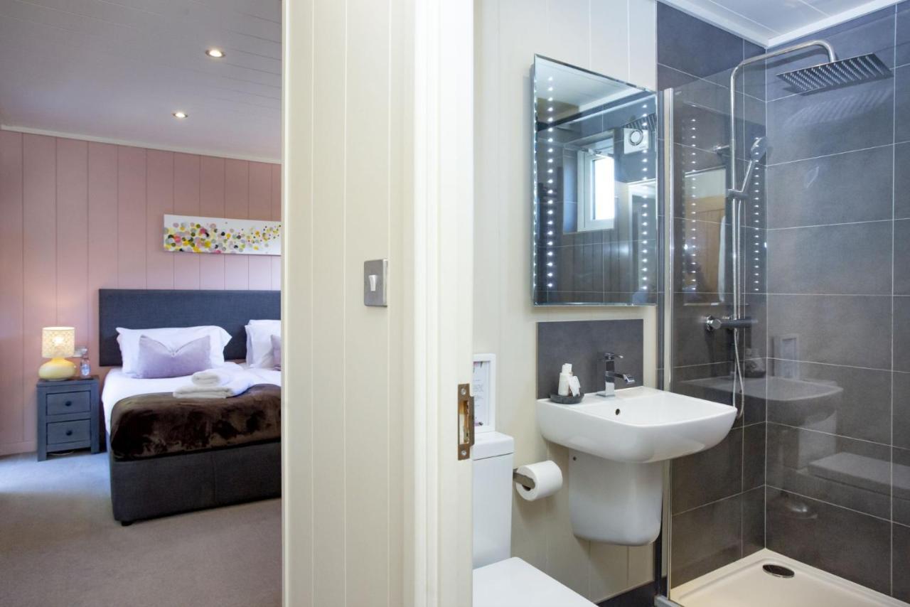 Whileaway Lodge, Strawberryfield Park 체다 외부 사진